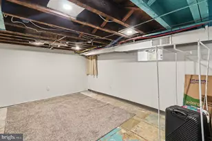 628 Arthur St, Philadelphia, PA 19111 - Photo 23