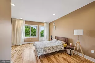 919 N 5th St, Philadelphia, PA 19123 - Photo 25