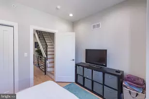 2138 Pierce St, Philadelphia, PA 19145 - Photo 19