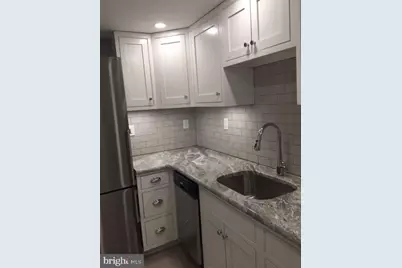 235 S 21st Street S #GF, Philadelphia, PA 19103 - Photo 5
