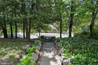 135 W Mount Pleasant Avenue, Philadelphia, PA 19119 - Photo 3