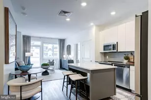 525 N Christopher Columbus Blvd, Philadelphia, PA 19123 - Photo 1