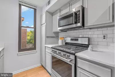 956 S Front Street, Philadelphia, PA 19147 - Photo 21