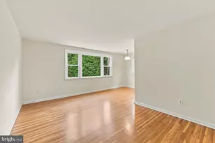 634 Green Ln, Philadelphia, PA 19128 - Photo 13