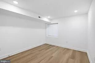 731 W Huntingdon St, Philadelphia, PA 19133 - Photo 13