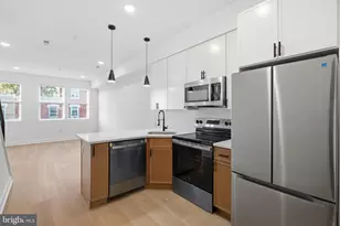 731 W Huntingdon St, Philadelphia, PA 19133 - Photo 1