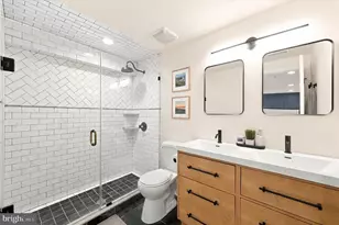 853 N 15th St, Philadelphia, PA 19130 - Photo 25