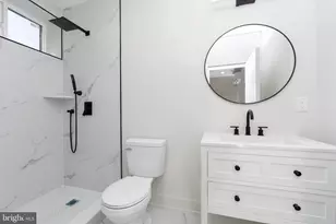 448 E Girard Ave, Philadelphia, PA 19125 - Photo 9