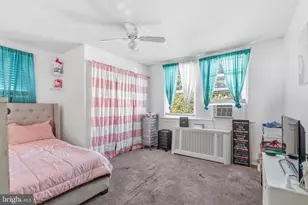 375 E Cliveden St, Philadelphia, PA 19119 - Photo 13