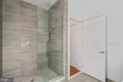 927 N Front Street #7, Philadelphia, PA 19123 - Photo 25