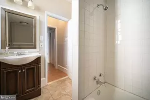 1518 Waverly St, Philadelphia, PA 19146 - Photo 11