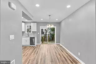 2547 Bonaffon St, Philadelphia, PA 19142 - Photo 9