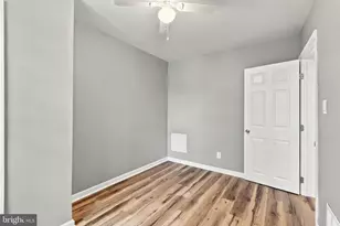 2547 Bonaffon St, Philadelphia, PA 19142 - Photo 21
