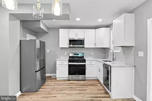 2547 Bonaffon St, Philadelphia, PA 19142 - Photo 11
