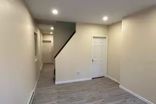 1925 N Darien St, Philadelphia, PA 19122 - Photo 5