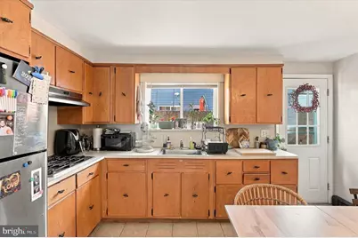 1931 S Iseminger Street, Philadelphia, PA 19148 - Photo 9
