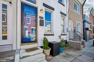 2056 Pierce St, Philadelphia, PA 19145 - Photo 3