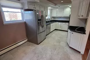 1010 Strahle St, Philadelphia, PA 19111 - Photo 7