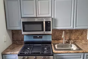 2562 N Hollywood St, Philadelphia, PA 19132 - Photo 3
