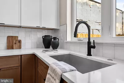 909 Emily Street, Philadelphia, PA 19148 - Photo 9