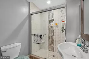 533 Gerhard St, Philadelphia, PA 19128 - Photo 37
