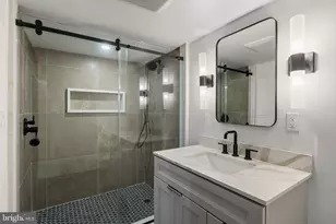 2016 S 16th St, Philadelphia, PA 19145 - Photo 11