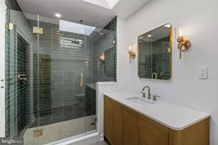 2016 S 16th St, Philadelphia, PA 19145 - Photo 9