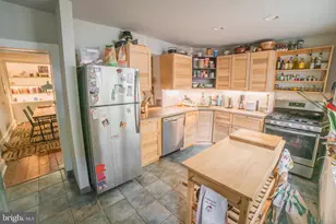 1109 N 3rd St, Philadelphia, PA 19123 - Photo 9
