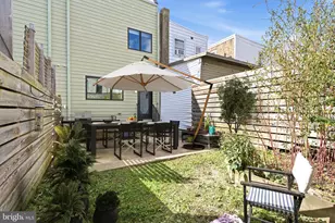 2031 E Firth St, Philadelphia, PA 19125 - Photo 15