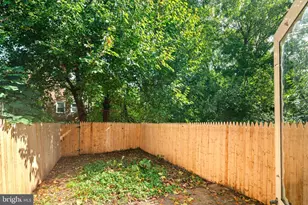 2113 Cobbs Creek Pkwy, Philadelphia, PA 19142 - Photo 15