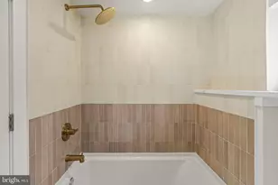 418 Sigel St, Philadelphia, PA 19148 - Photo 13