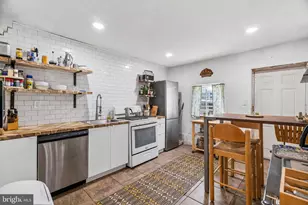 2330 N 7th St, Philadelphia, PA 19133 - Photo 13