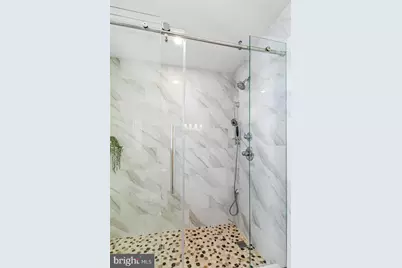 219 Daly Street, Philadelphia, PA 19148 - Photo 11