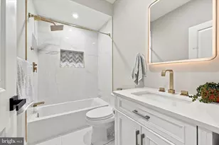 2038 Martha St, Philadelphia, PA 19125 - Photo 35