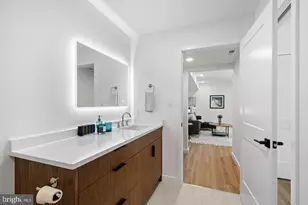 139 W Mt Pleasant Ave, Philadelphia, PA 19119 - Photo 55