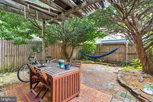 2316 Spruce St, Philadelphia, PA 19103 - Photo 17