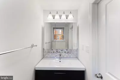 2015 S 24th, Philadelphia, PA 19145 - Photo 9