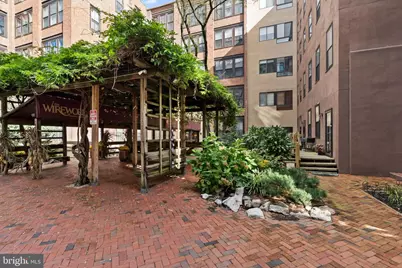 301 Race Street #C007, Philadelphia, PA 19106 - Photo 27