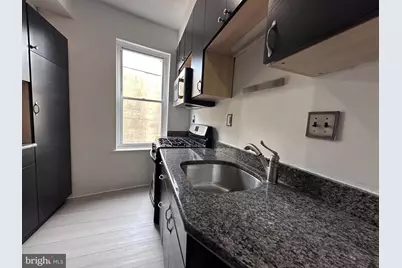 909 S 8th Street #2ND FL, Philadelphia, PA 19147 - Photo 9