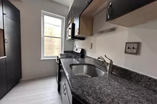 909 S 8th St, Philadelphia, PA 19147 - Photo 9