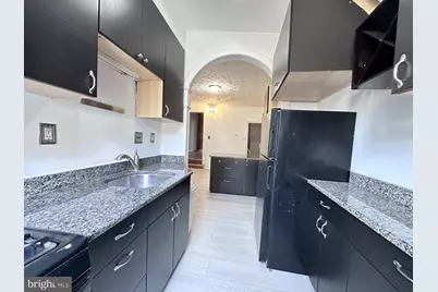 909 S 8th Street #2ND FL, Philadelphia, PA 19147 - Photo 11