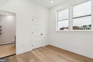 136 E Cumberland St, Philadelphia, PA 19125 - Photo 3