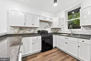 5037 Chancellor St, Philadelphia, PA 19139 - Photo 9