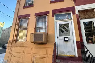 900 W Cambria St, Philadelphia, PA 19133 - Photo 1