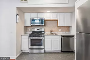 123 W W Mount Pleasant Ave, Philadelphia, PA 19119 - Photo 9