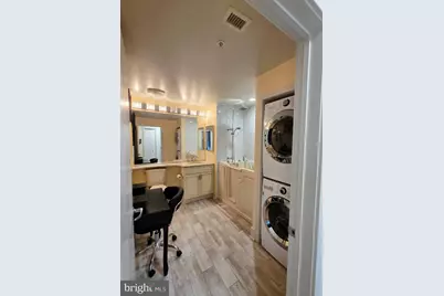 717 S Chris Columbus Boulevard #615, Philadelphia, PA 19147 - Photo 17