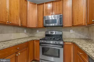 202 Captains Way, Philadelphia, PA 19146 - Photo 9