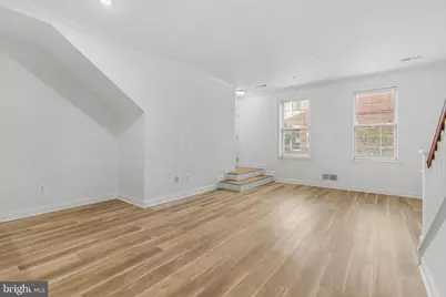 202 Captains Way, Philadelphia, PA 19146 - Photo 3