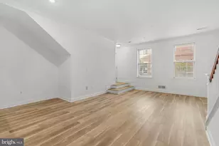 202 Captains Way, Philadelphia, PA 19146 - Photo 3