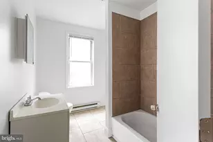 1619 Wakeling St, Philadelphia, PA 19124 - Photo 17